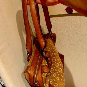 Fossil purse